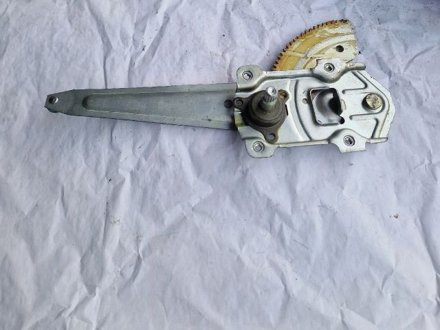 bontott SUZUKI IGNIS II Jobb hátsó Ablakemelő Szerkezet (Mechanikus)