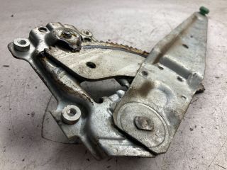 bontott SUZUKI IGNIS II Jobb hátsó Ablakemelő Szerkezet (Mechanikus)