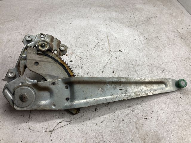 bontott SUZUKI IGNIS II Jobb hátsó Ablakemelő Szerkezet (Mechanikus)