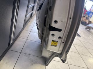 bontott SUZUKI IGNIS II Jobb hátsó Ajtó (Részeivel)