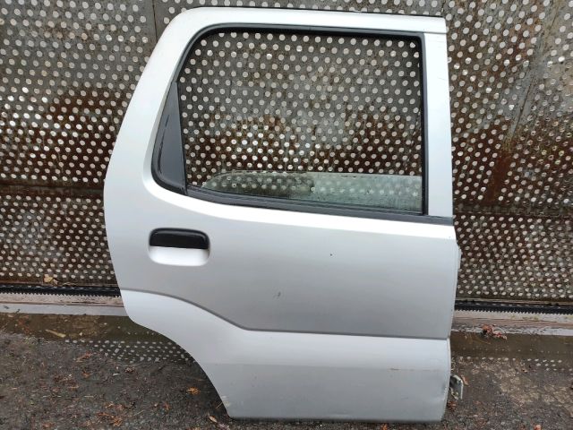 bontott SUZUKI IGNIS II Jobb hátsó Ajtó (Részeivel)