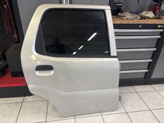bontott SUZUKI IGNIS II Jobb hátsó Ajtó (Részeivel)