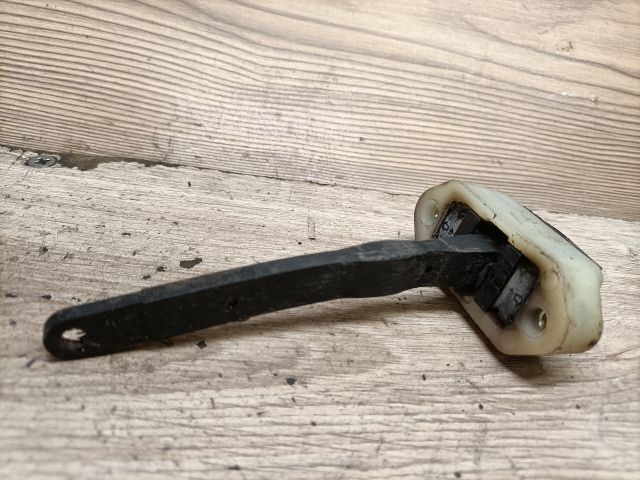 bontott SUZUKI IGNIS II Jobb hátsó Ajtóhatároló