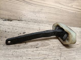 bontott SUZUKI IGNIS II Jobb hátsó Ajtóhatároló