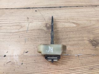 bontott SUZUKI IGNIS II Jobb hátsó Ajtóhatároló