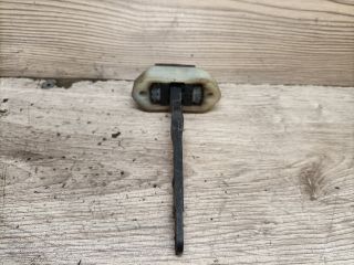 bontott SUZUKI IGNIS II Jobb hátsó Ajtóhatároló