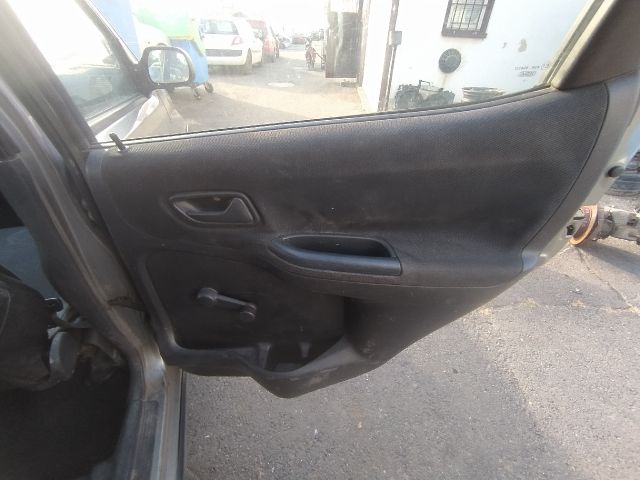 bontott SUZUKI IGNIS II Jobb hátsó Ajtóhatároló