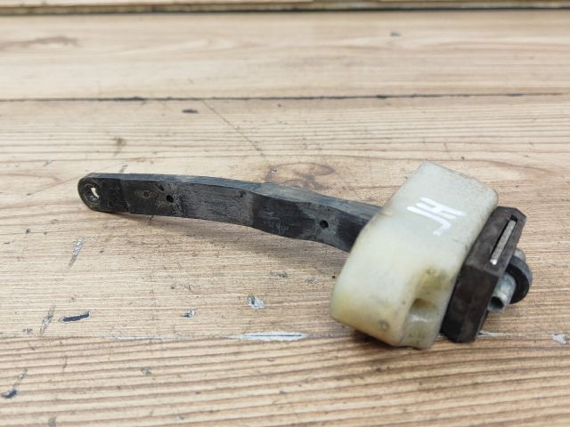 bontott SUZUKI IGNIS II Jobb hátsó Ajtóhatároló