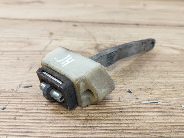 bontott SUZUKI IGNIS II Jobb hátsó Ajtóhatároló