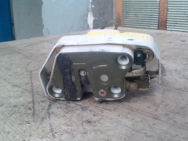 bontott SUZUKI IGNIS II Jobb hátsó Ajtózár