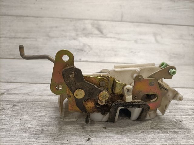 bontott SUZUKI IGNIS II Jobb hátsó Ajtózár