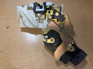 bontott SUZUKI IGNIS II Jobb hátsó Ajtózár