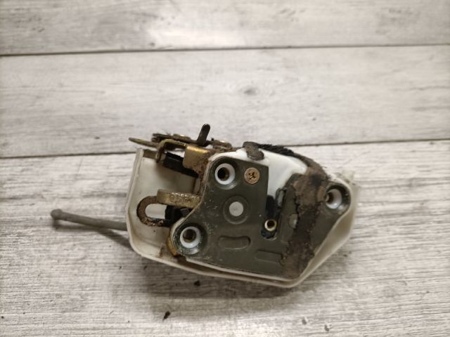 bontott SUZUKI IGNIS II Jobb hátsó Ajtózár