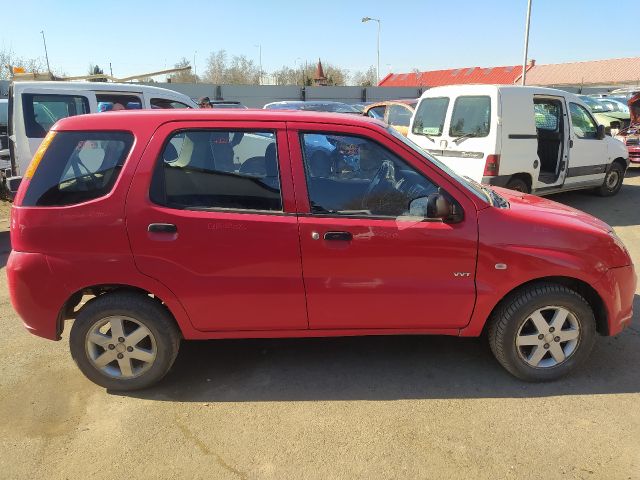 bontott SUZUKI IGNIS II Jobb hátsó Alsó Zsanér