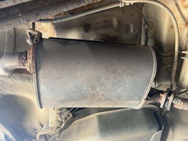 bontott SUZUKI IGNIS II Jobb hátsó Gumikéder