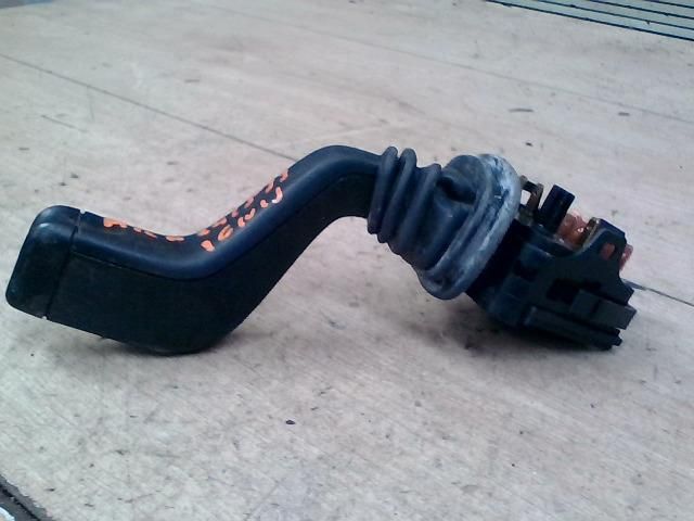 bontott SUZUKI IGNIS II Jobb Kormánykapcsoló Ablaktörlő