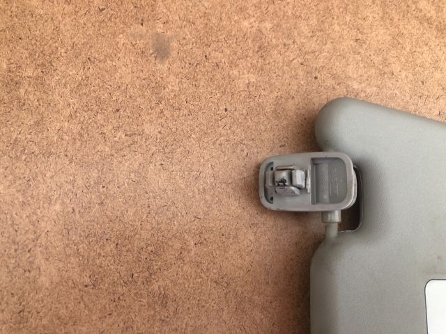 bontott SUZUKI IGNIS II Jobb Napellenző