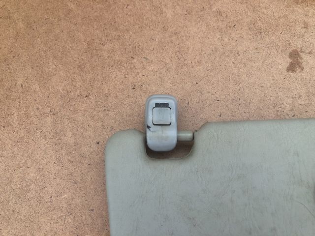 bontott SUZUKI IGNIS II Jobb Napellenző