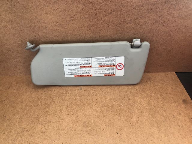 bontott SUZUKI IGNIS II Jobb Napellenző