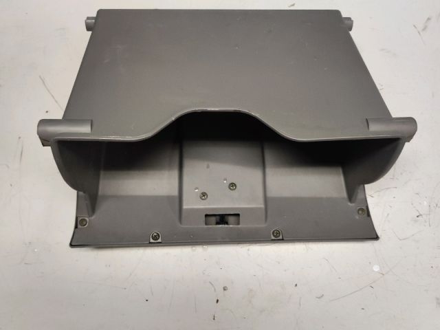 bontott SUZUKI IGNIS II Kesztyűtartó