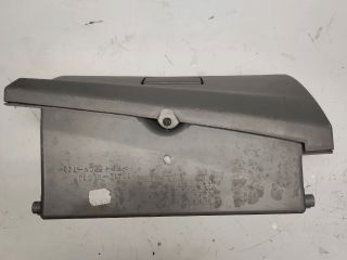 bontott SUZUKI IGNIS II Kesztyűtartó