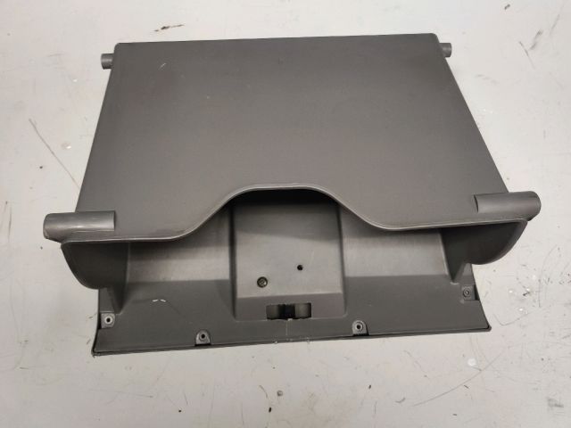 bontott SUZUKI IGNIS II Kesztyűtartó