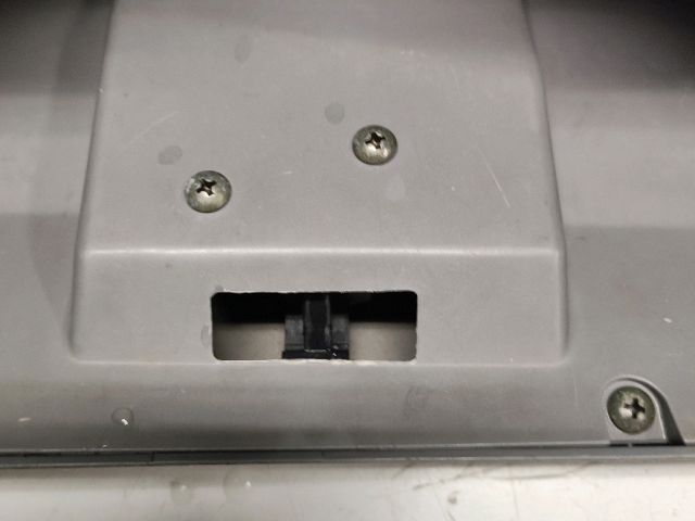 bontott SUZUKI IGNIS II Kesztyűtartó