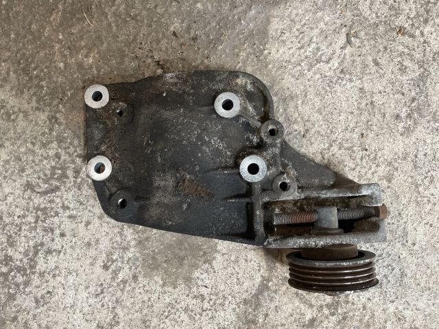 bontott SUZUKI IGNIS II Klímakompresszor Tartó Bak