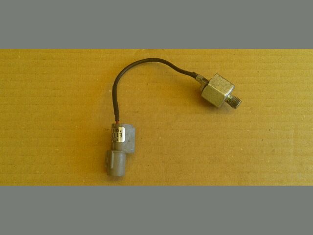 bontott SUZUKI IGNIS II Kopogás Jeladó