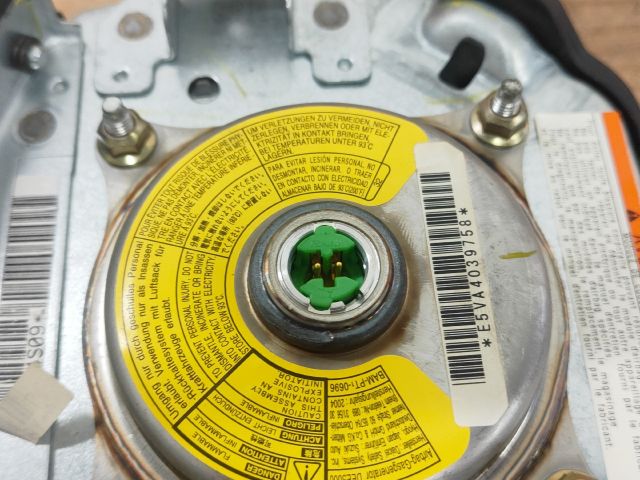 bontott SUZUKI IGNIS II Kormánylégzsák