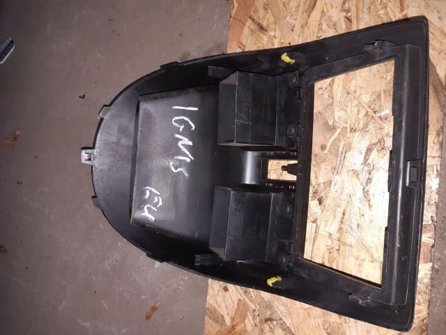 bontott SUZUKI IGNIS II Középkonzol Keret