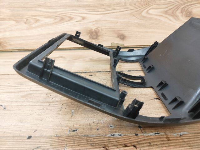 bontott SUZUKI IGNIS II Középkonzol Keret