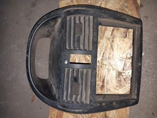 bontott SUZUKI IGNIS II Középkonzol Keret