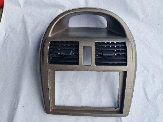 bontott SUZUKI IGNIS II Középkonzol Keret