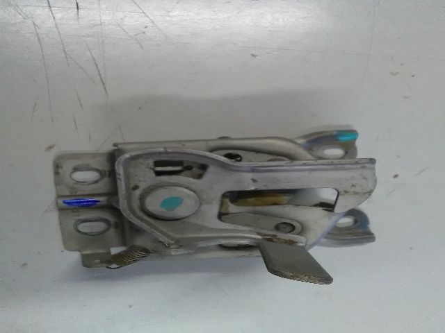 bontott SUZUKI IGNIS II Motorháztető Zárszerkezet