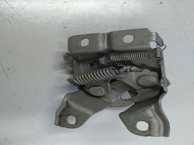 bontott SUZUKI IGNIS II Motorháztető Zárszerkezet