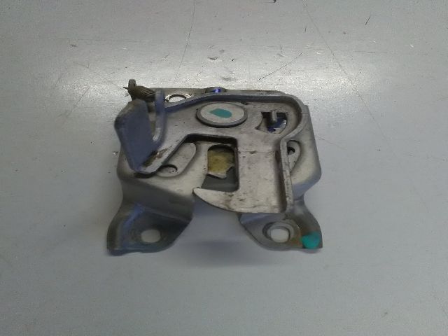 bontott SUZUKI IGNIS II Motorháztető Zárszerkezet