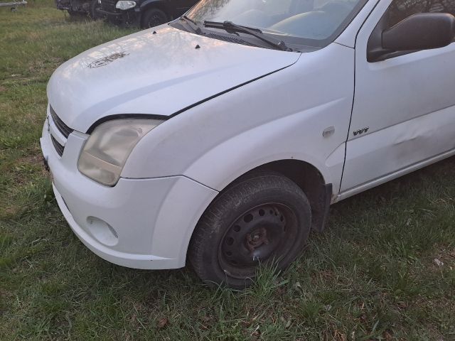 bontott SUZUKI IGNIS II Motorháztető Zsanér Pár