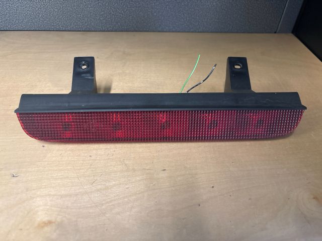 bontott SUZUKI IGNIS II Pótféklámpa