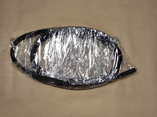 bontott SUZUKI IGNIS II Szélvédő Takaró