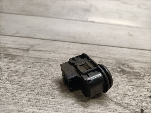 bontott SUZUKI IGNIS II Tükör Kapcsoló