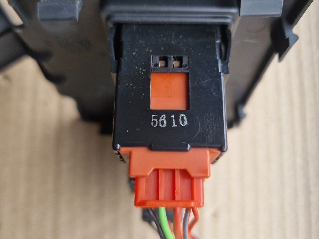 bontott SUZUKI IGNIS II Ülésfűtés Kapcsoló Pár