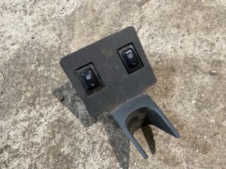 bontott SUZUKI IGNIS II Ülésfűtés Kapcsoló Pár