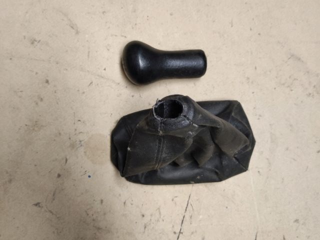 bontott SUZUKI IGNIS II Váltószoknya