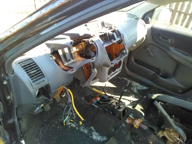 bontott SUZUKI IGNIS II Vészvillogó Kapcsoló