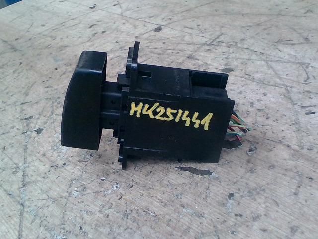 bontott SUZUKI IGNIS II Vészvillogó Kapcsoló