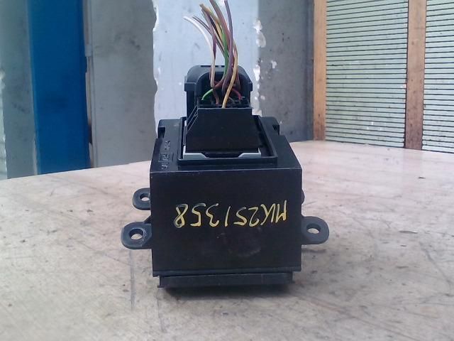 bontott SUZUKI IGNIS II Világítás Kapcsoló