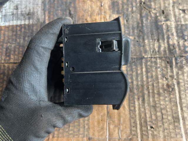 bontott SUZUKI IGNIS II Világítás Kapcsoló