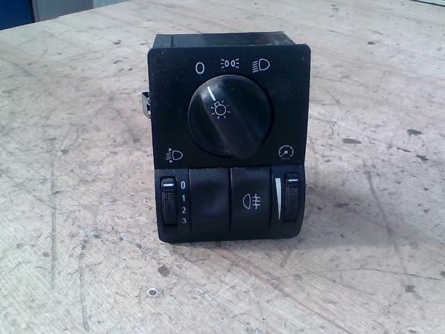 bontott SUZUKI IGNIS II Világítás Kapcsoló