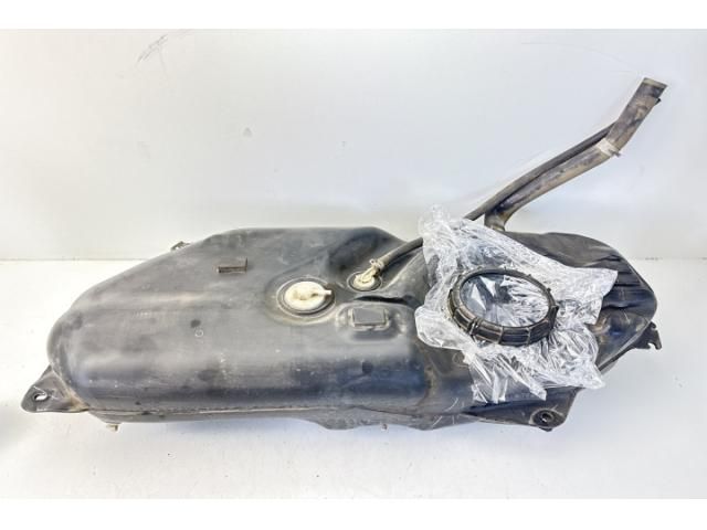 bontott SUZUKI IGNIS III Tank